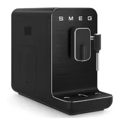 Автоматическая кофемашина Smeg BCC02FBMEU