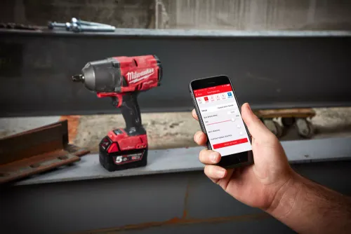 Darbe anahtarı mı? Milwaukee M18 ONEFHİWP12-502X (2 pil, şarj cihazı, kılıf)