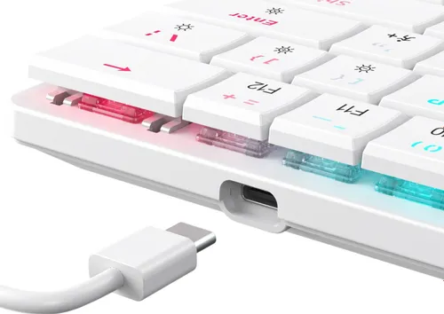 Klawiatura gamingowa White Shark GK-006211 Nagamaki Red Switch przewodowa mechaniczna podświetlana biała