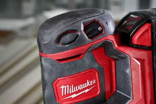 Milwaukee M18 Eksantrik Taşlama Makinesi BOS125-502B