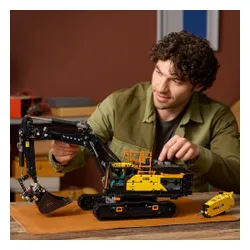 LEGO Klocki Technic 42215 Koparka Volvo EC500 Hybrid