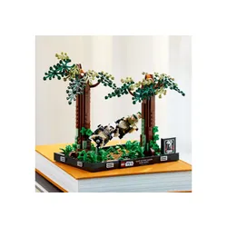 LEGO Star Wars Diorama: Endor yarışçısının peşinde 75353