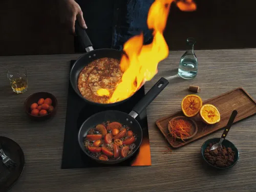 FISKARS Hard Face 30 cm czarna - patelnia nieprzywierająca