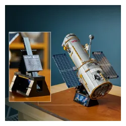 LEGO ICONS 11382 Hubble Space Telescope, zestaw klocków 18+