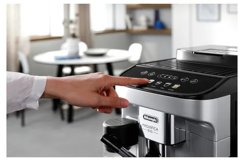 Delonghi Magnifica Evo ECAM Kahve makinesi 290.61.SB