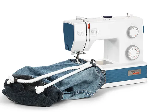 Maszyna do szycia BERNETTE 05 Academy Heavy Duty