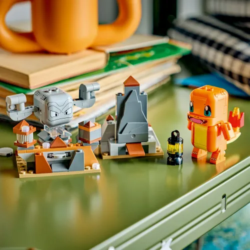 LEGO 72157 Pokémon SMART Play Charmander i Geodude — starcie w jaskini