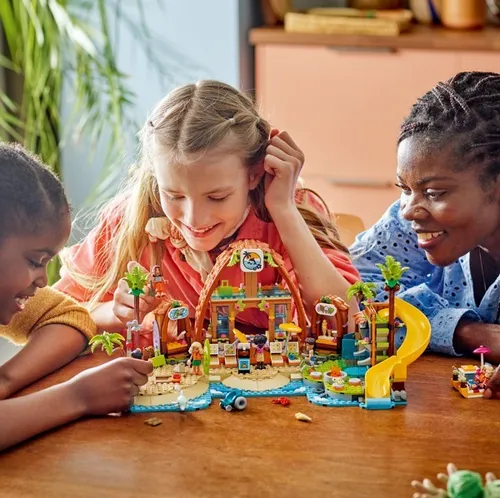LEGO Klocki Friends 42673 Rodzinne wakacje na plaży