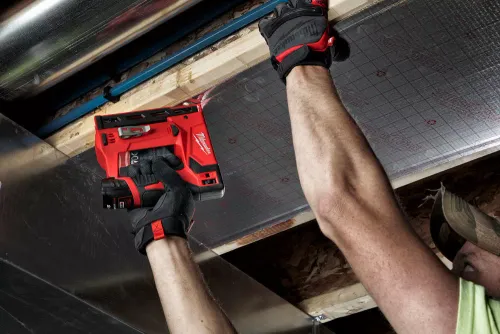 Milwaukee M12 BST-202X Küçük Kapı Zımbası