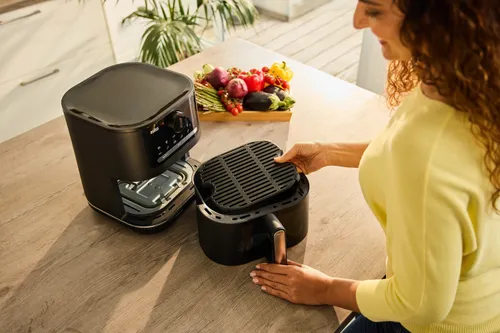 Air Fryer Frytkownica beztłuszczowa BRAUN MultiFry 5 HF5075IBK 6l z okienkiem do obserwacji postępów gotowania