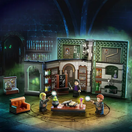 LEGO Harry Potter Hogwarts Anları: iksir Sınıfları (76383)