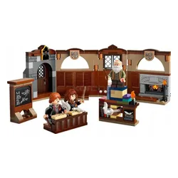 LEGO Harry Potter 76442 Замок Хогвартс: уроки заклинаний