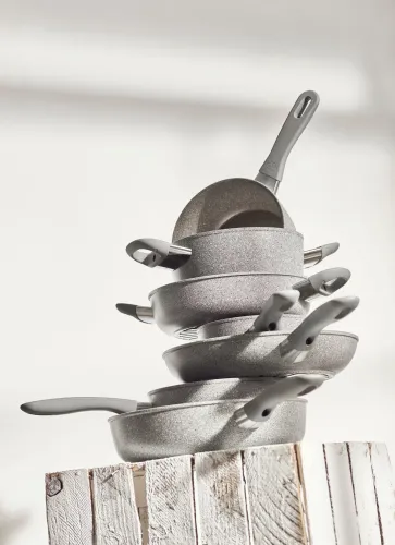 BALLARINI Murano Deep 2H 24 cm grafitowa - patelnia nieprzywierająca z pokrywką