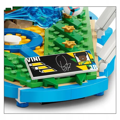 LEGO Editions 43027 Vini Jr. Piłkarski Momenty, zestaw klocków