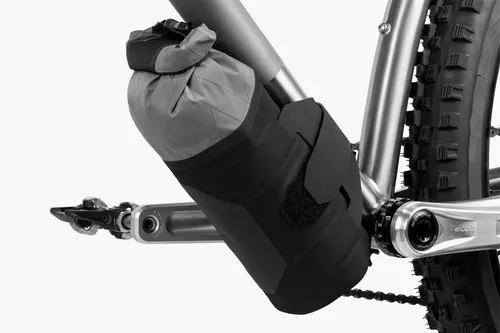 Torba pod ramę APIDURA Backcountry Downtube Pack