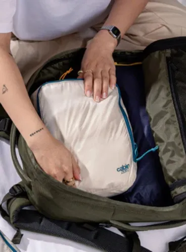 Organizer na odzież CabinZero Ultralight Packing Cube M 5,5 l - oyster white