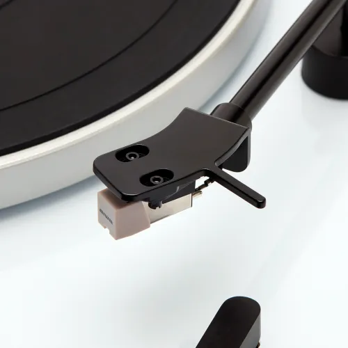 Gramofon Aiwa APX-680BT/WT Półautomatyczny Napęd paskowy Przedwzmacniacz Bluetooth Czarny