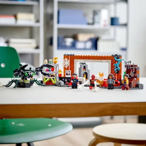 LEGO Marvel Spider-Man w warsztacie w Sanctum 76185