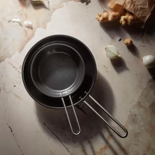 EVA TRIO - patelnia ze stali nierdzewnej z powłoką ceramiczną 30 cm