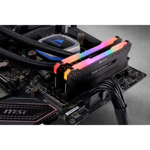 Pamięć RAM Corsair Vengeance RGB Pro DDR4 16GB (2 x 8GB) 3600 CL18 (czarny)