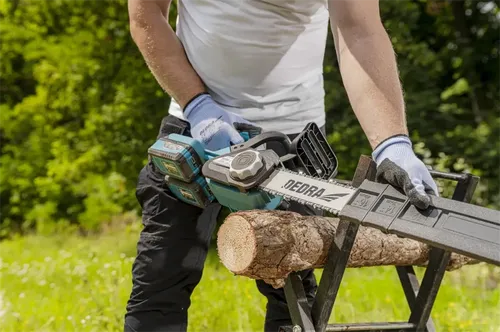 Pilarka łańcuchowa Dedra DED7184V