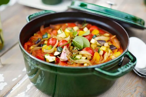 STAUB La Cocotte 2,6 l zielony - garnek żeliwny z pokrywką