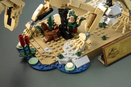 LEGO Jurassic World 77985 Szkielety dinozaurów: triceratops, zestaw klocków