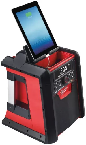 Bluetooth Radyo Milwaukee M18 RC-0 ile şarj cihazı