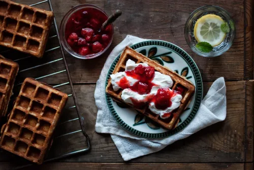 Gofrownica Dezal 301.6.1 LWN 1300W Czerwony