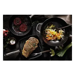 SKOTTSBERG Cast Iron 34 cm - patelnia / wok żeliwny na ognisko nieprzywierający