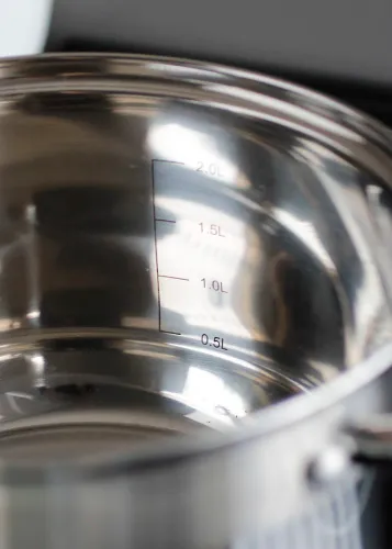 Garnek ze stali nierdzewnej z pokrywką TADAR LUZON 5 l