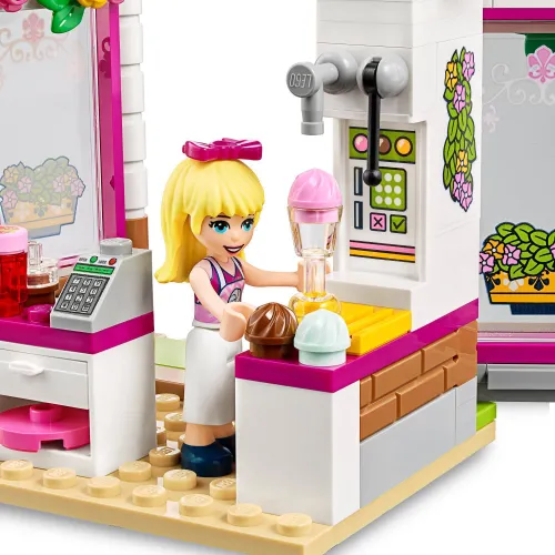 LEGO Friends Park Cafe, Heartlake City'de (41426)