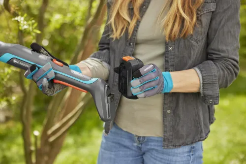 Nożyce akumulatorowe do gałęzi GARDENA EasyCut 110/18V P4A (z akumulatorem) 14772-20
