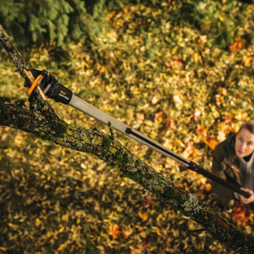 Teleskopowy sekator uniwersalny Żyrafa Fiskars PowerGear X UPX86