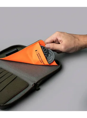 Кошелек Alpaka Zip Passport, армейский зеленый