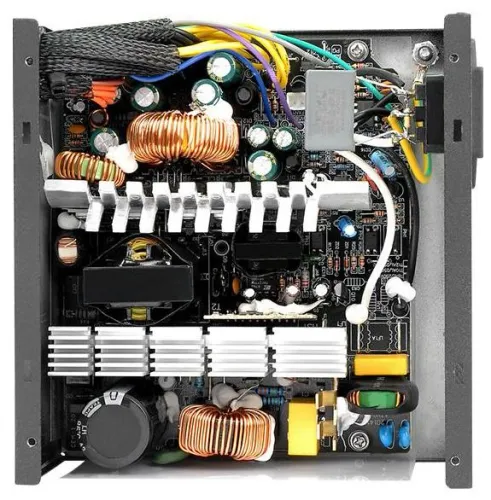 Zasilacz Thermaltake TR2 S 700W 80+ Czarny