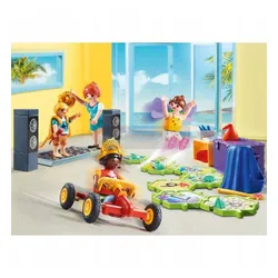 PLAYMOBIL Family Fun 70440 Kids Club