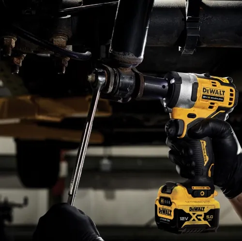 Klucz udarowy DEWALT DCF901P2