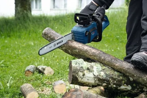 Piła łańcuchowa akumulatorowa BOSCH PRO 18V GKE 18V-40 SOLO 06008D3000