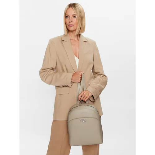 Calvin Klein Re-blocare cupolă Rucsac K60K610772 mazăre