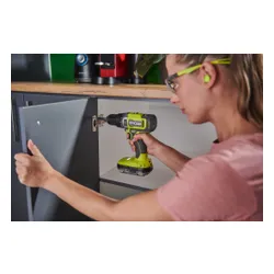 Wiertarko-wkrętarka RYOBI RPD18-2C20ST zestaw akumulatorów + Latarka z akumulatorem + Torba
