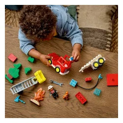 LEGO 10473 DUPLO Wóz strażacki z wężem i strażakiem