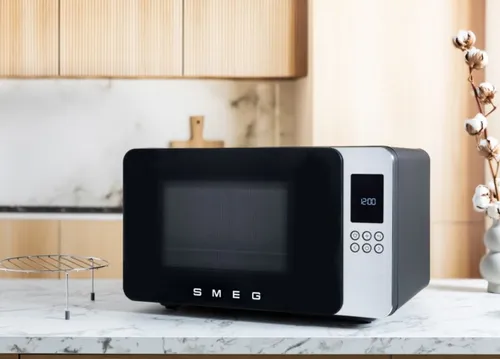 Kuchenka mikrofalowa SMEG Collezione MOC01BLMEU 1900W średnica 28 cm pojemność 29l Technologia Inverter Auto Defrost Quick Start Czarny