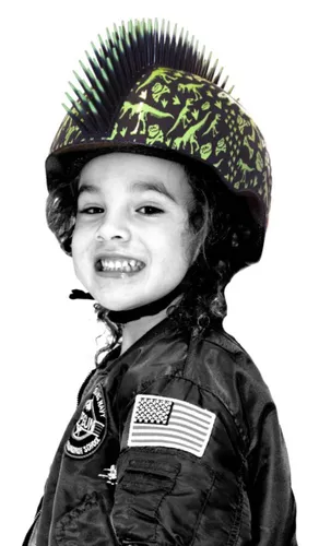 Kask rowerowy RASKULLZ T-Rex Bonez Mohawk Czarno-zielony dla Dzieci (rozmiar S)