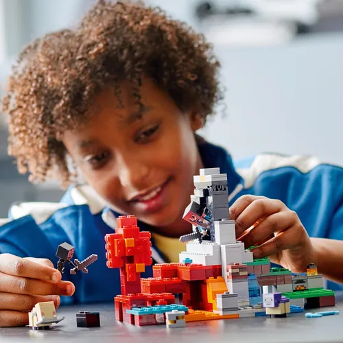 LEGO 21172 Minecraft Zniszczony portal