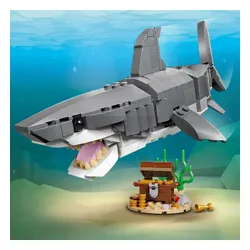 KLOCKI LEGO CREATOR 31381 Groźny rekin i skrzynia ze skarbem, zestaw +8 lat