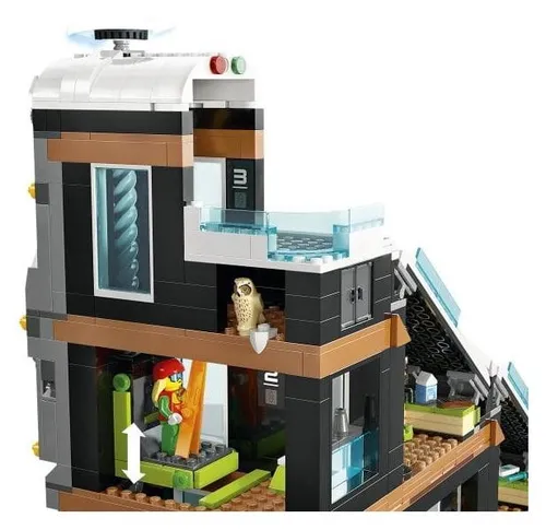 LEGO City 60366 Kayak ve Dağcılık Merkezi