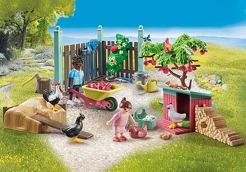 Набор фигурок Playmobil My Life 71510 Крошечный дом Куриная ферма в саду