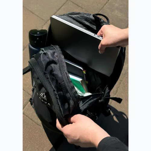 Plecak turystyczny KADVA kieszeń na laptopa Krok 25 l czarny