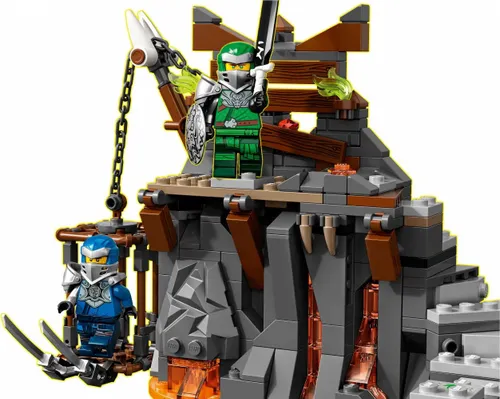 Конструктор Lego Ninjago Путешествие в подземелье черепа (71717)